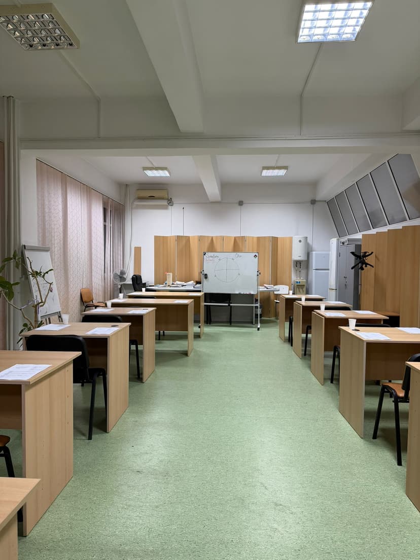 Spațiu primitor și ergonomic meditații EduFamily București — Foto 3